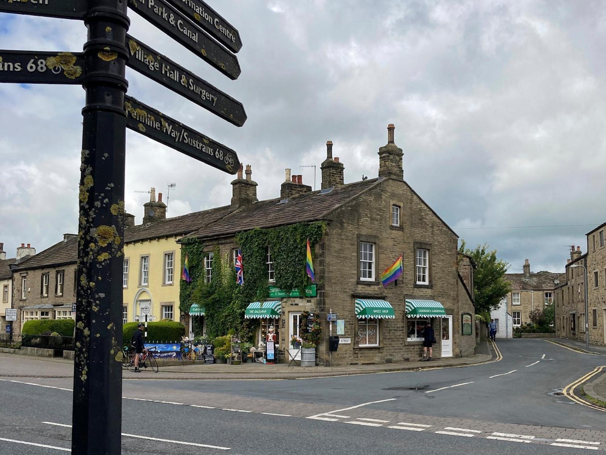 The White Cottage Gargrave Exterior photo
